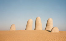 Escultura de los Dedos - Punta del Este
